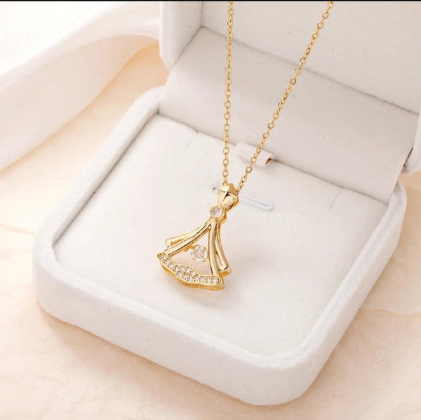 24K Gold Plated Fan Necklace
